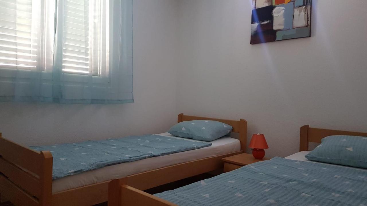 Apartmani Vincek Vodice Bagian luar foto