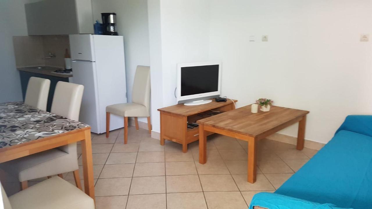 Apartmani Vincek Vodice Bagian luar foto