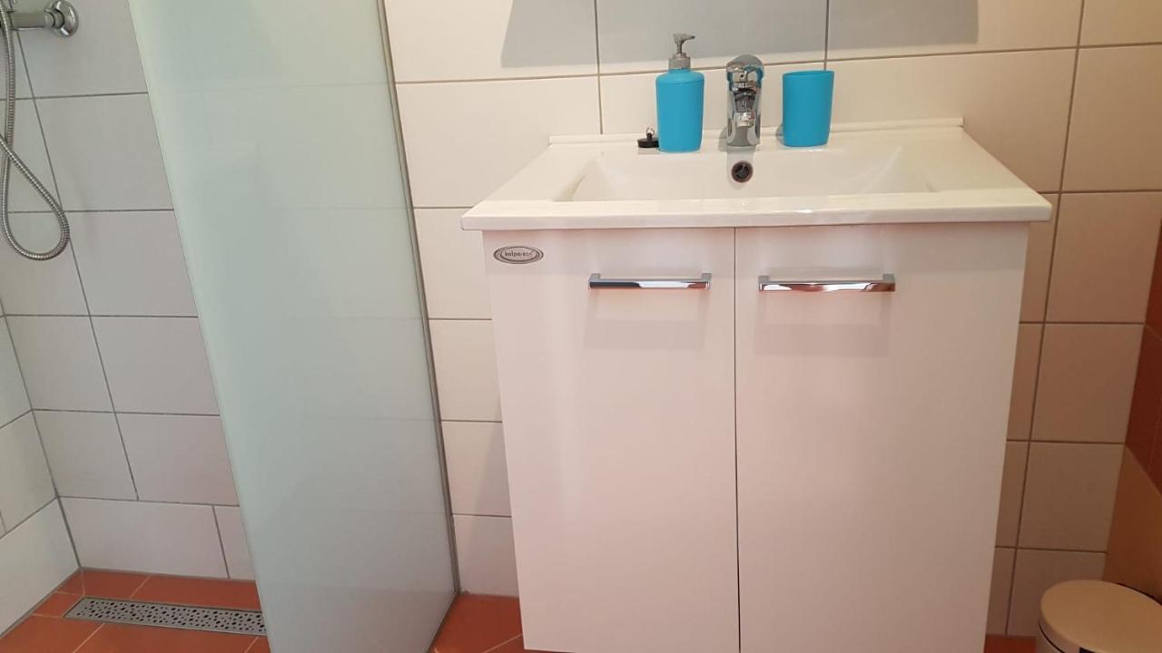 Apartmani Vincek Vodice Bagian luar foto