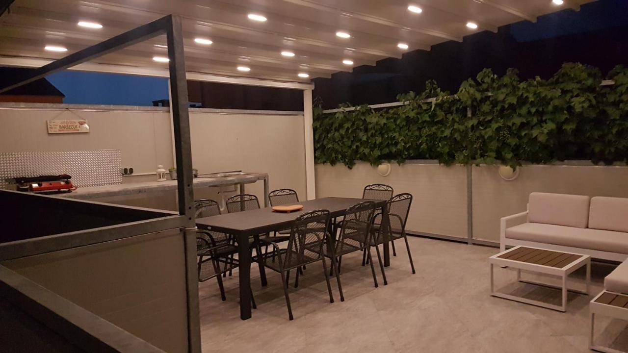 Apartmani Vincek Vodice Bagian luar foto